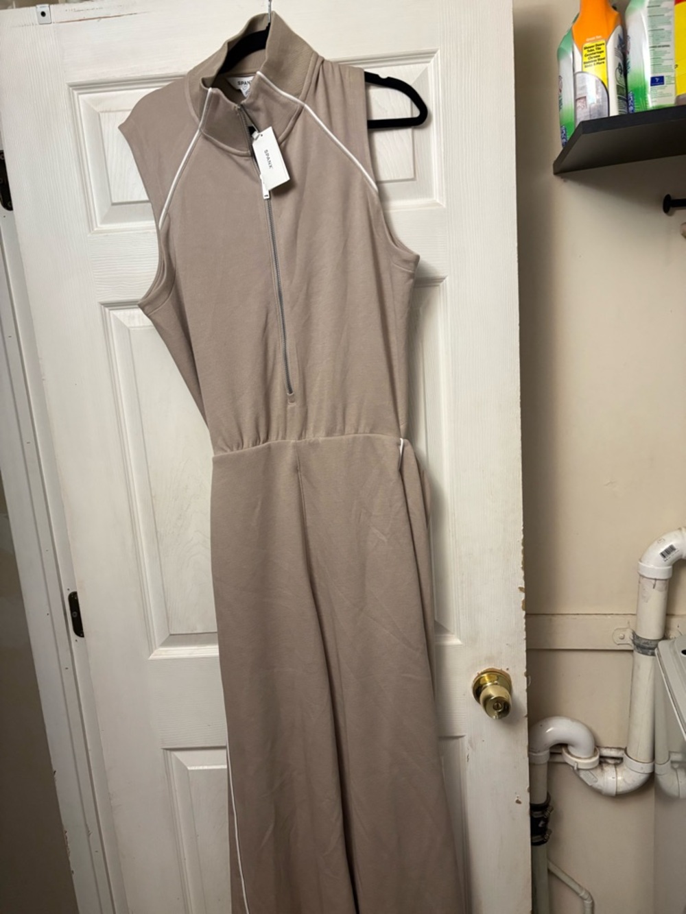 Spanx Air Essentials Zip Front Jumpsuit in Taupe with White New with tags XL